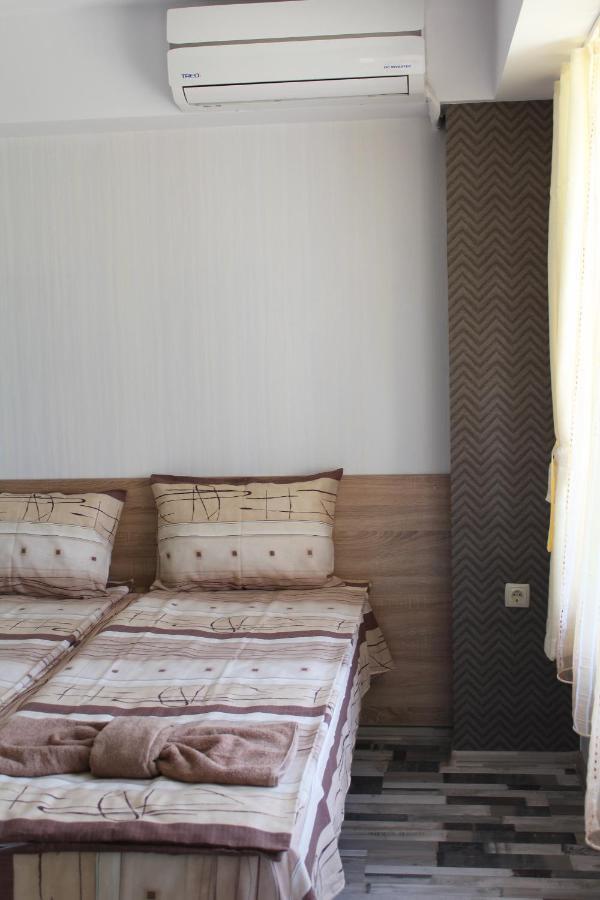 Guest House Valiland Bŭlgarevo Exterior foto